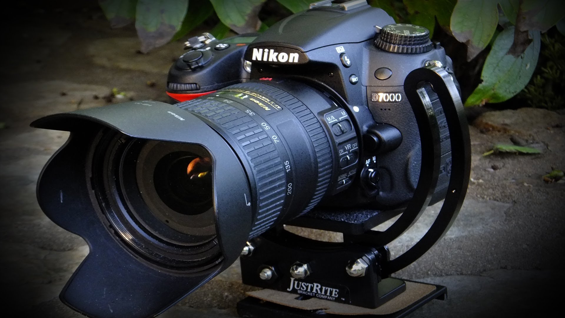 Nikon d100. Фотоаппарат Никон д7000. Никон д 7000 + Никон 18 200. Кэнон д7000. Nikon d3500 и 7000.